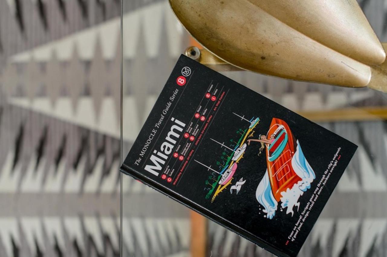 Sonder — Wynwood Walls Miami Oda fotoğraf